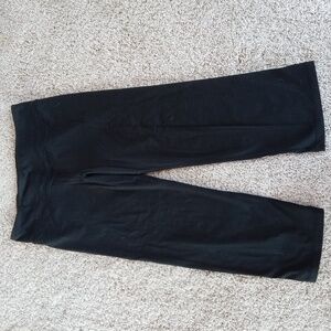 VSX Victoria's Secret capri leggings.